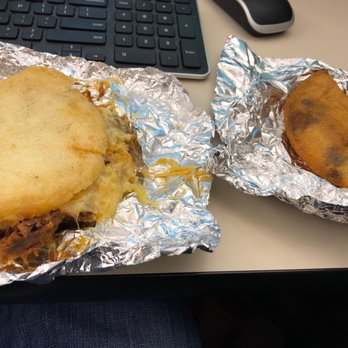 Antojitos La Venezolana - Arepa and empanada to go - Venezuelan Near Me - Nashville, Tennessee