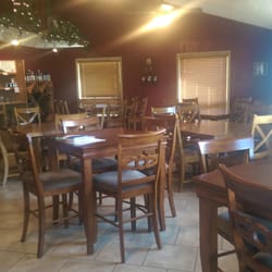 Cedar Hills Vineyard & Gardens - Tasting room at Cedar Hills Vineyard and Gardens.