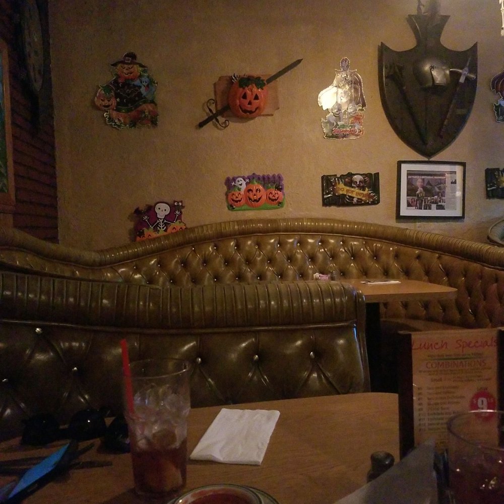 The Granada Restaurant - Very intimate settings! Great for romantic dinners! - Mexican Near Me - Burbank, California The Granada Restaurant - Very intimate settings! Great for romantic dinners! - Mexican Near Me - Burbank, California