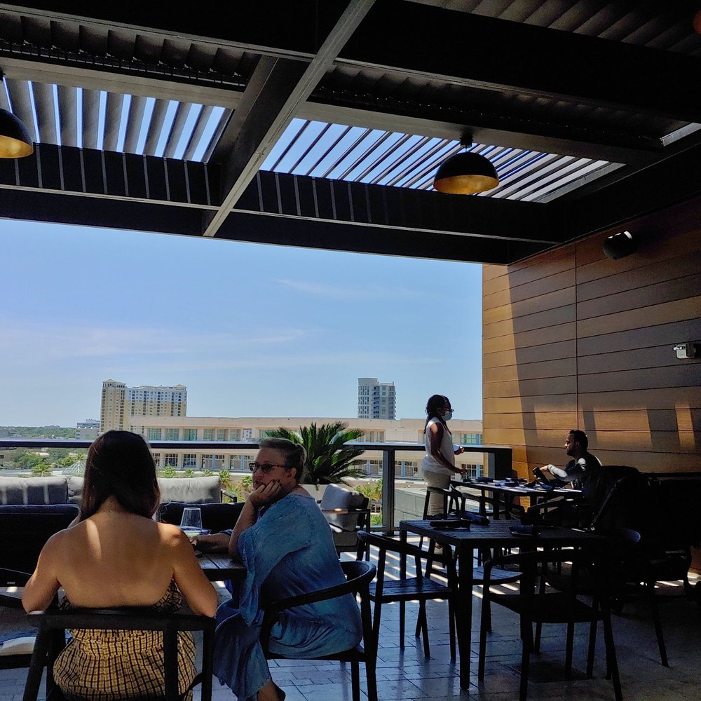 SiX Tampa - Rooftop - Cocktail Bars Near Me - Tampa, Florida SiX Tampa - Rooftop - Cocktail Bars Near Me - Tampa, Florida