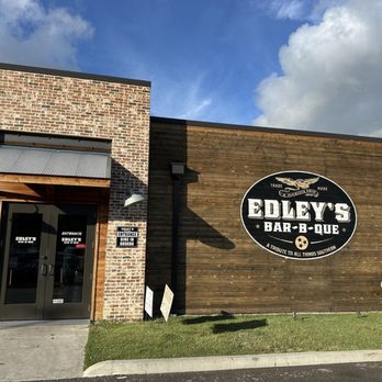 Edley's Bar-B-Que - Outdoor - Barbeque Near Me - Nashville, Tennessee