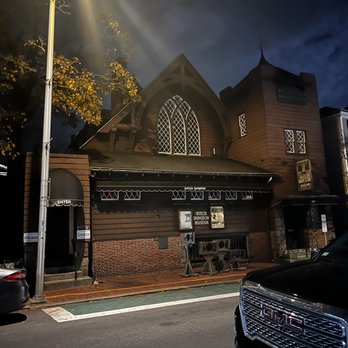 The Salem Witch Dungeon Museum - Exterior at night. - Landmarks & Historical Buildings Near Me - Salem, Massachusetts