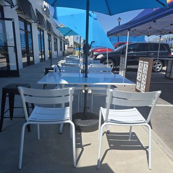 Lola’s Beach Cantina - Mexican Near Me - Norfolk, Virginia