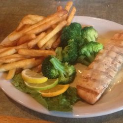 Moose River Restaurant - Citrus salmon with fries and broccoli, notice the slices of Lemon Lime and Orange
