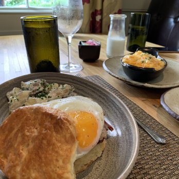 Husk - Buttermilk biscuit - American Near Me - Charleston, South Carolina