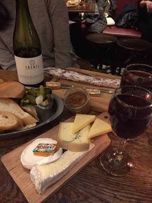 Chez Georges by null