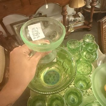 Vintage Vendors - Green glasses - Used, Vintage & Consignment Near Me - Eufaula, Alabama Vintage Vendors - Green glasses - Used, Vintage & Consignment Near Me - Eufaula, Alabama
