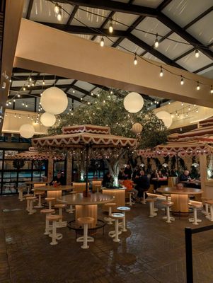 Small Cheval- Rosemont by null