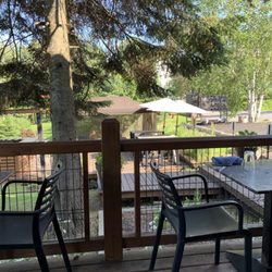 Les Têtes de Cochon - Outside seating and awesome smoker!