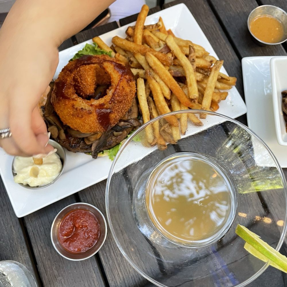 The Bad Apple - Nada Burger - American Near Me - Chicago, Illinois The Bad Apple - Nada Burger - American Near Me - Chicago, Illinois