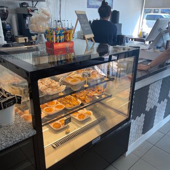 Delicia Bakery & Pastry - Bakeries Near Me - Etobicoke, Ontario