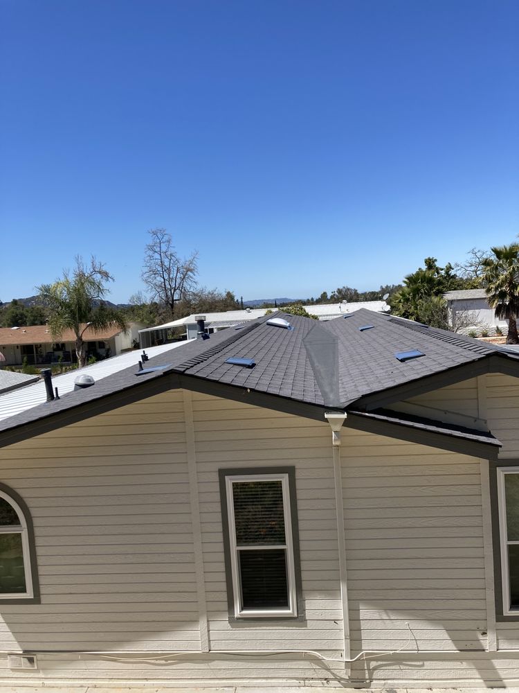 Slide of Alvarez Roofing