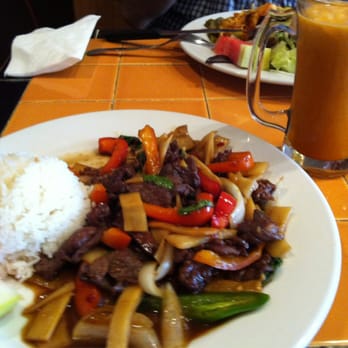 Neecha Thai - Nua Pad Prik with Thai Iced Tea - Thai Near Me - Oakland, California