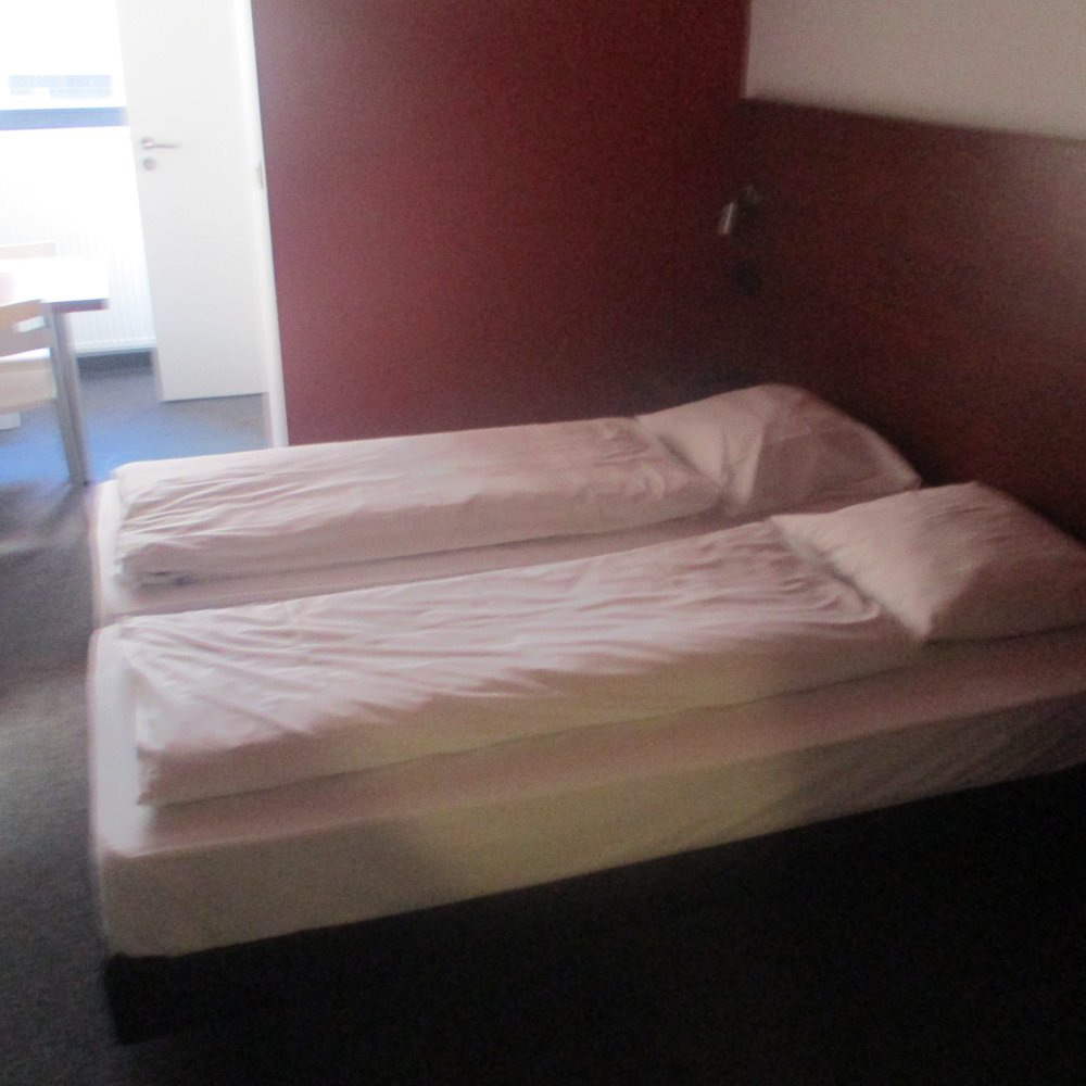 Century Hotel - Hotels Near Me - Antwerp, VAN