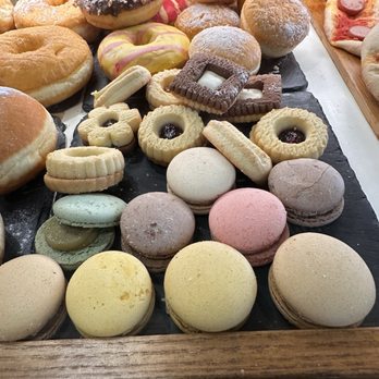 Focaccia e Dintorni - Cookies and donuts - Bakeries Near Me - Genova, GE