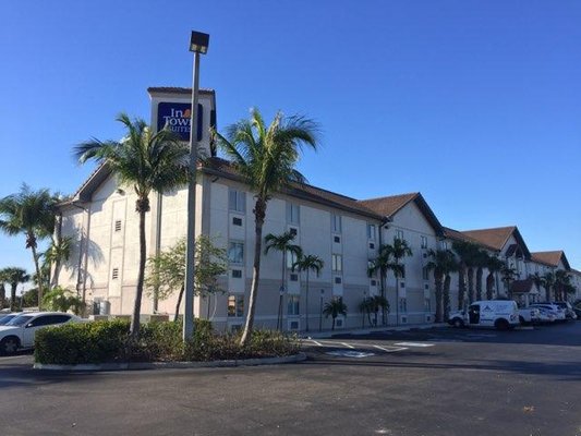 INTOWN SUITES - Updated July 2025 - 12 Photos & 13 Reviews - 5801 N
