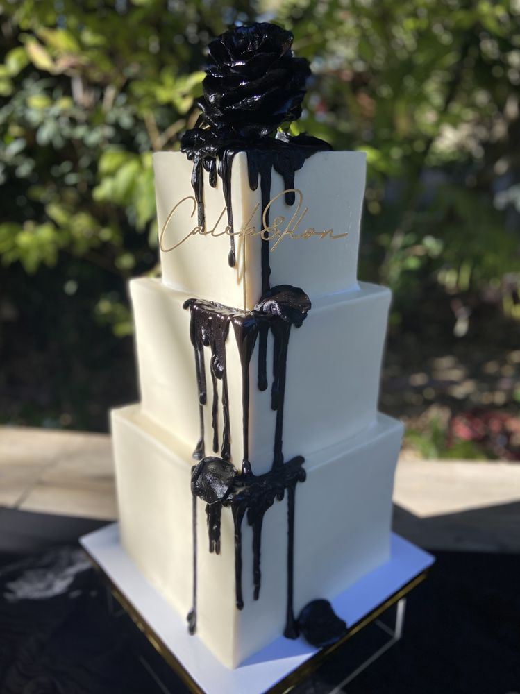 Petite Madeline Bakery & Bistro