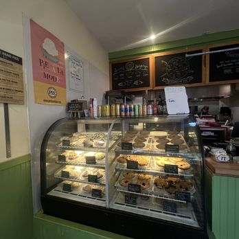 Petaluma Pie Company - Inside - Bakeries Near Me - Petaluma, California Petaluma Pie Company - Inside - Bakeries Near Me - Petaluma, California