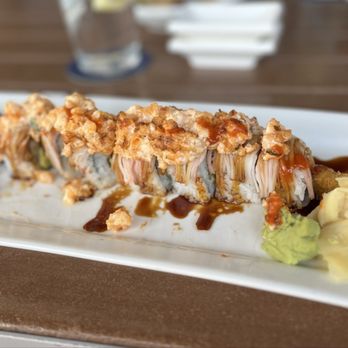 Dive Bar Restaurant - Dragon Volcano Roll - Seafood Near Me - Jupiter, Florida