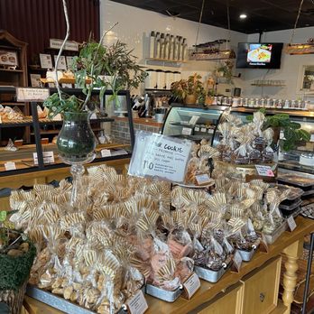 Picasso Moments Bakery - Bakeries Near Me - Orlando, Florida