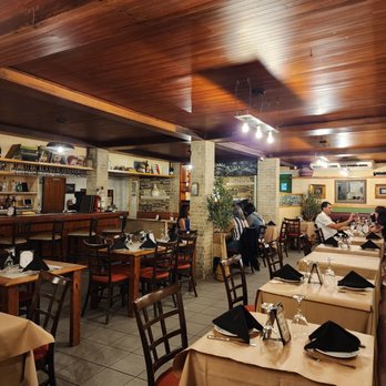 Nonna Cucina Rustica - Dinning room area - Italian Near Me - San Juan, Puerto Rico