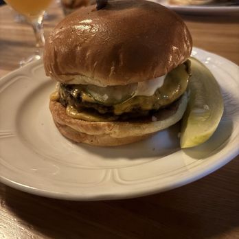 Au Cheval - Single patty burger really has 2-3 patties - Bars Near Me - Chicago, Illinois