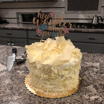 Thomas Cake Shop - Bakeries Near Me - Troy, Michigan