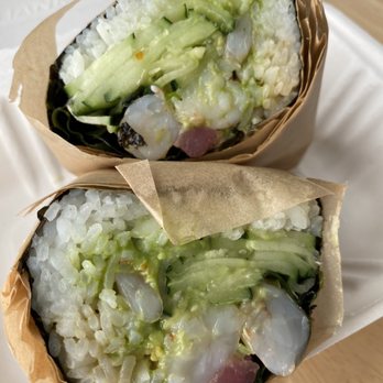 I'a Poke - My first sushi burrito, the Honolulu burrito - Poke Near Me - San Francisco, California