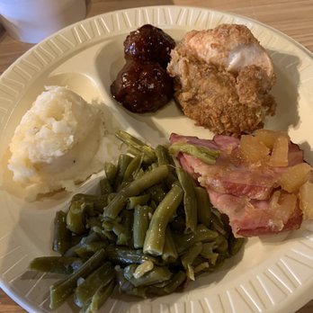 Emzara’s Buffet - Mashed Potatoes, green beans, meatballs, chicken and ham. - Buffets Near Me - Williamstown, Kentucky