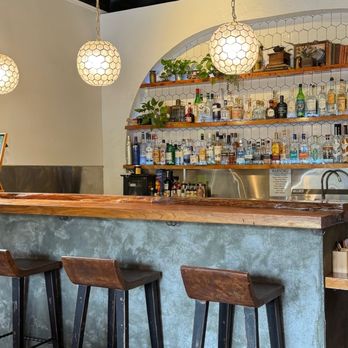 Tselogs - Bar area - Filipino Near Me - Daly City, California