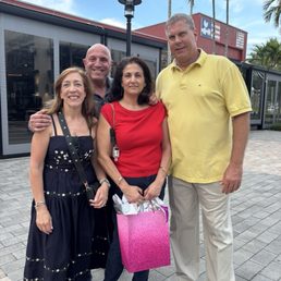 Great people, great friends, and the heartbeat of America ! Ford's Meatloaf lol Great people, great friends, and the heartbeat of America ! Ford's Meatloaf lol