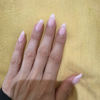 Gilbert Nail Lounge - Nail Technicians Near Me - Gilbert, Arizona