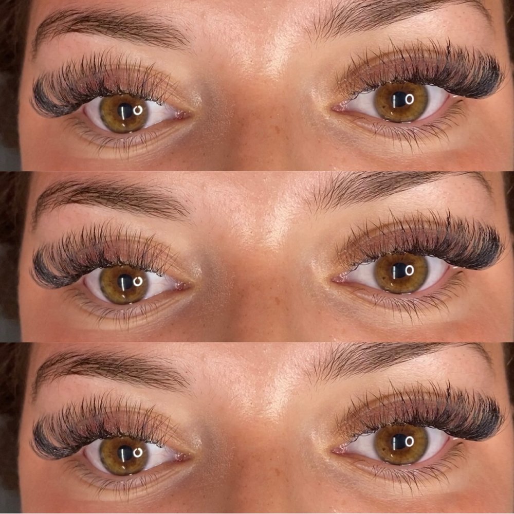 Lashes By Carli Logo