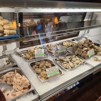 Dirk's Fish & Gourmet Shop - Seafood Markets Near Me - Chicago, Illinois