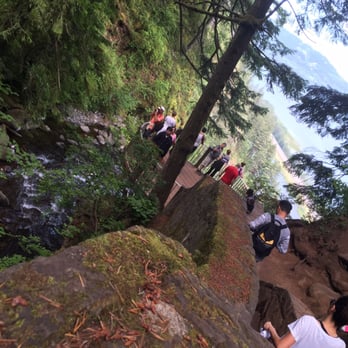 Multnomah Falls - Hiking Near Me - Bridal Veil, Oregon Multnomah Falls - Hiking Near Me - Bridal Veil, Oregon
