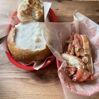Luke's Lobster - Lobster roll and clam chowder - Seafood Near Me - Seattle, Washington Luke's Lobster - Lobster roll and clam chowder - Seafood Near Me - Seattle, Washington