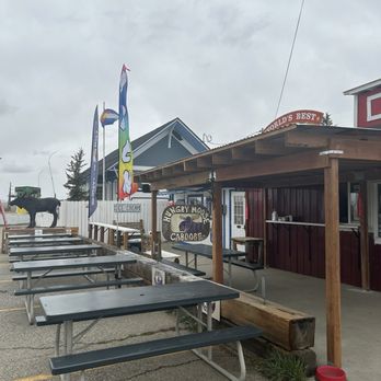 The Hungry Moose Caboose - Outside seating - Burgers Near Me - Jefferson, Colorado