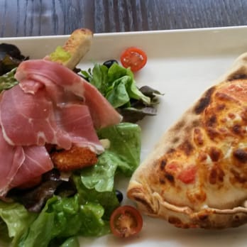 Le Rital - Salade apollo et pizza calzone - Italian Near Me - Cornebarrieu, 31