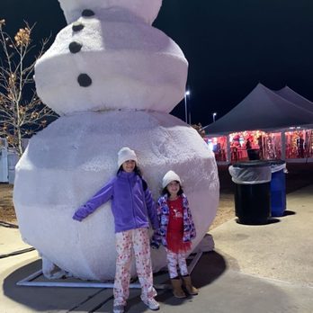 Peppermint Parkway - Festivals Near Me - Del Valle, Texas
