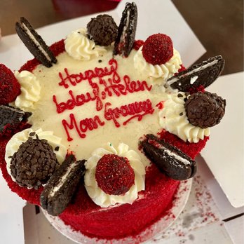 Flavourtown Bakery - Oreo Red Velvet Cake - Bakeries Near Me - London, XGL