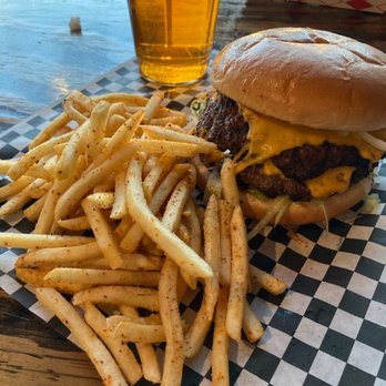 Chase the Taste - Classic cheeseburger, seasoned fries and Beer - New American Near Me - El Paso, Texas