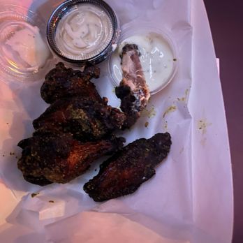 Long Beach Unified Bar & Lounge - Lemon pepper wings well done and house made ranch - Cocktail Bars Near Me - Long Beach, California Long Beach Unified Bar & Lounge - Lemon pepper wings well done and house made ranch - Cocktail Bars Near Me - Long Beach, California