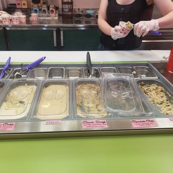 Cookie Dough Dreams - Desserts Near Me - Burbank, California