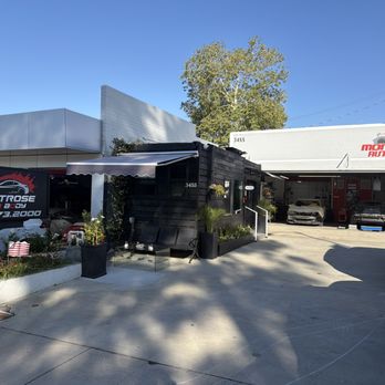 Montrose Auto Body - Montrose Auto Body
(818)273-2000 - Body Shops Near Me - Glendale, California Montrose Auto Body - Montrose Auto Body
(818)273-2000 - Body Shops Near Me - Glendale, California