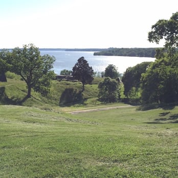 Fort Washington Park - Beautiful view of the lake - Parks Near Me - Fort Washington, Maryland Fort Washington Park - Beautiful view of the lake - Parks Near Me - Fort Washington, Maryland