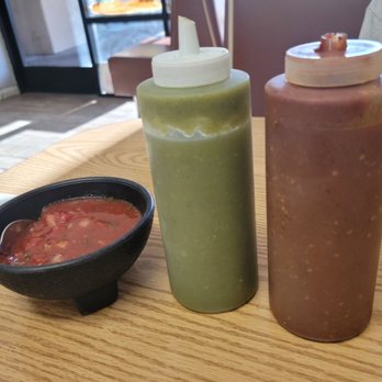 Lizzy's Kitchen - Salsa, green red chili - Mexican Near Me - Bullhead City, Arizona