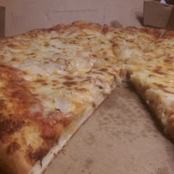 Toppers Pizza - a cheese pizza in a box - Pizza Near Me - Onalaska, Wisconsin