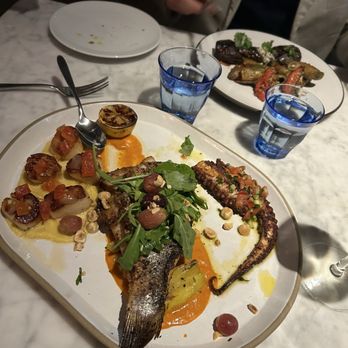 Porto - Scallops, Branzino, Pulpo a la Plancha - Seafood Near Me - Boston, Massachusetts