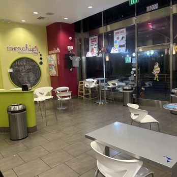 Menchie's Frozen Yogurt - Ice Cream & Frozen Yogurt Near Me - Valencia, California