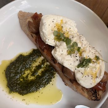 Sixty Vines - New American Near Me - Miami, Florida